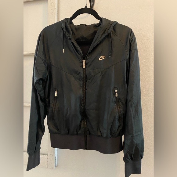 Nike Other - Nike Black “The WindRunner”. Size Medium